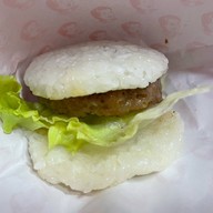 เจ๊แดงสามย่าน ส้มตำ คอหมูย่าง พระราม 9