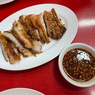 เจ๊แดงสามย่าน ส้มตำ คอหมูย่าง พระราม 9