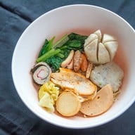 กูฟู ก๋วยเตี๋ยวไก่ไจแอนท์ สาขาหาดใหญ่