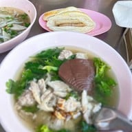 เอมโอชใหญ่ ถ.กลางเมือง ขอนแก่น