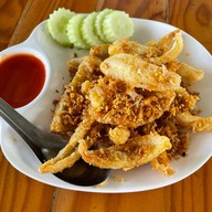 เจ๊ลักษณ์ ข้าวต้มปลา