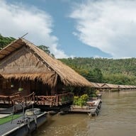 เรือนแพ ริเวอร์แคว จังเกิลราฟท์