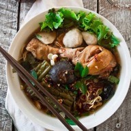 ก๋วยเตี๋ยวไก่คุณนาย