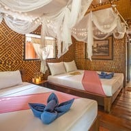 เรือนแพ ริเวอร์แคว จังเกิลราฟท์