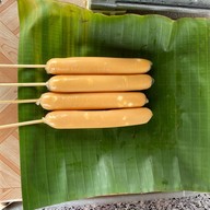 ลูกชิ้นทอดร้านน้องปลา