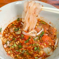 เมนูของร้าน ป้าพรก๋วยเตี๋ยวหมูสูตรโบราณ พระนครศรีอยุธยา