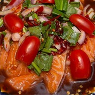 ยำแซ่บนัว เฟิร์น&พฤกษ์ และ น้ำสมุนไพร สาวเสมอ