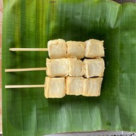 ลูกชิ้นทอดร้านน้องปลา