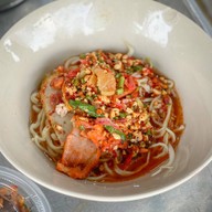 เมนูของร้าน ป้าพรก๋วยเตี๋ยวหมูสูตรโบราณ พระนครศรีอยุธยา