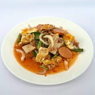 กินจุกุ ยำมี่ ถูกใจให้เยอะ