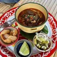 ก๋วยเตี๋ยวเรือยกพลขึ้นบก  โคราช