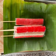 ลูกชิ้นทอดร้านน้องปลา