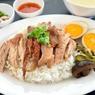 ยูตะ ข้าวขาหมู-ข้าวมันไก่สิงคโปร์
