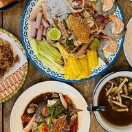 ยำนัวผัวหลง สันติธรรมเชียงใหม่