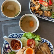 กล้วยน้ำว้า สามกอง