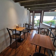 บรรยากาศ Slow Bar : Slow Coffee & Juice Bar