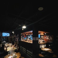 Sake no mise Sriracha