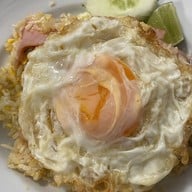เมนูของร้าน อร่อยโอชารส ลาดหญ้า