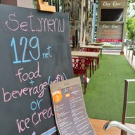 หน้าร้าน One One Bangkok สุขุมวิท 55 (ทองหล่อ)