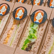 แซนด์วิช TONAO CHALEE
