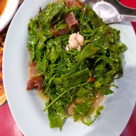 เมนูของร้าน อ้อมใหญ่ขาไก่ปูดอง