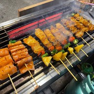 ART BBQ นิคมพัฒนา