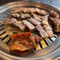 서울엔 비비큐 บางแสน ชลบุรี