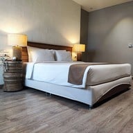 Saksiam Lakeside Resort นนทบุรี