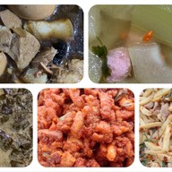 ร้านข้าวแกงบ้านลุงโพธิ์ (ตลาดนัดวัดไทรใหญ่)