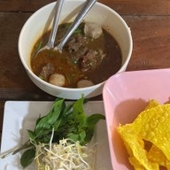 บ้านก๋วยเตี๋ยว ยะลา