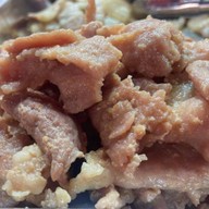 มุกดา หมูกะทะย่างเนย ตลาดไนท์ขามทะเลสอ