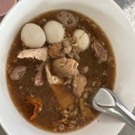 เมนูของร้าน นายอ้วน ก๋วยเตี๋ยวเนื้อ/หมู