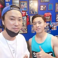 Manbun barber Shop เมืองทอง  คอนโดป๊อปปูล่าตึกT8 ร้านหัวมุมติดทางเข้าตึก