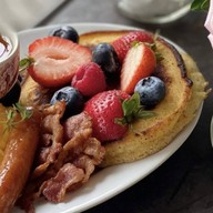 Alex&BethBangkok หลานหลวง