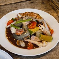 ยำนัวผัวหลง สันติธรรมเชียงใหม่