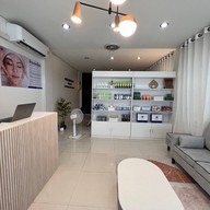 พี่กุ้งกดสิวสาขาโกสุมรวมใจ กดสิวดอนเมือง