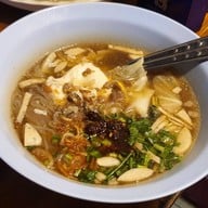 เมนูของร้าน ก๋วยจั๊บฅนเห็น
