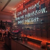 บรรยากาศ Nowhere เอกมัย