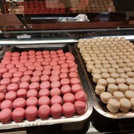 Confiserie Sprungli Zurich HB