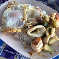 ป้ามล ศรีราชา