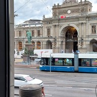Confiserie Sprungli Zurich HB