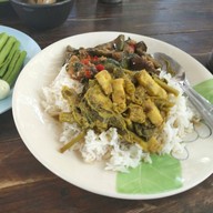 ข้าวแกงป้าดี ขนอม