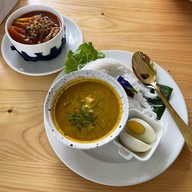 Ka Nom Jin