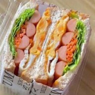 แซนวิชสองพี่น้อง