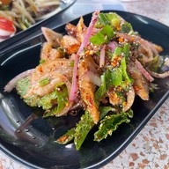 ยำแซ่บสามพี่น้อง