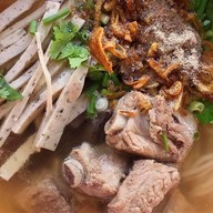 ก๋วยจั๊บญวนชามโต