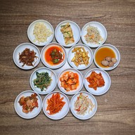 Cheongdam (ชองดัม) Korean Restaurant สุขุมวิทพลาซ่า โคเรียนทาวน์