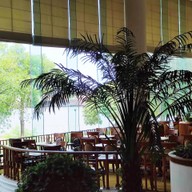 บรรยากาศ The Cafe โรงแรมมณเฑียร ริเวอร์ไซด์