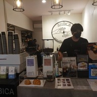 บรรยากาศ Aribica Specialty Coffee อารีย์