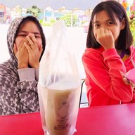 ปังปิ้ง ชาไข่มุก Tokuni Cafe ตลาดดีดีแลนด์ ปังปิ้ง ชาไข่มุก หน้าปั๊ม ปตท.ตลาดดีดีแลนด์